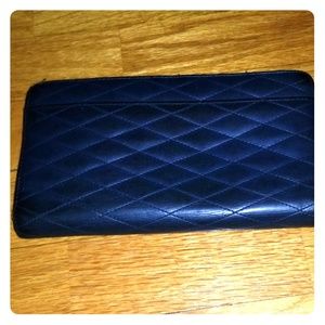 BARNEYS NEW YORK QUILTED TRI POD WALLET (WOMEN'S)